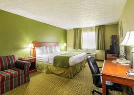 Quality Inn Weston 5