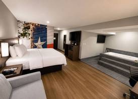 Clarion Pointe Addison - Dallas North 5