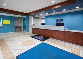 Days Inn & Suites by Wyndham Seaford 5