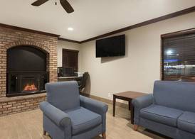 Super 8 by Wyndham Rantoul 3