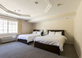 Wilshire Crest Hotel 3