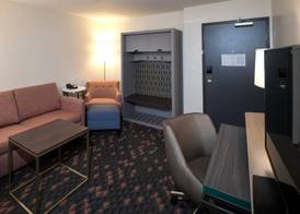 Holiday Inn & Suites KALAMAZOO WEST by IHG 5