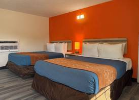 Ponca Motel 2