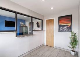 Travelodge by Wyndham Albuquerque West 2