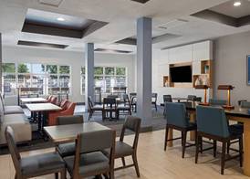 Holiday Inn Express & Suites ST. PETERSBURG NORTH (I-275) by IHG 3