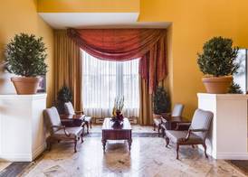 Monte Carlo Inn & Suites Downtown Markham 5