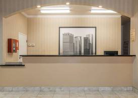 Super 8 by Wyndham Brookshire TX 3