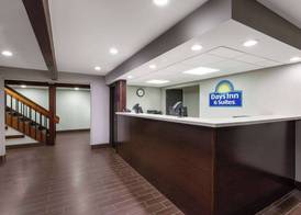 Days Inn & Suites by Wyndham Wisconsin Dells 3