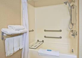 Holiday Inn Express & Suites PITTSBURGH WEST MIFFLIN by IHG 5