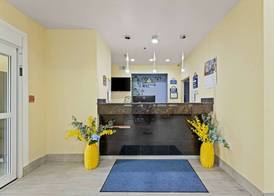 Days Inn & Suites by Wyndham DFW Airport South-Euless 3