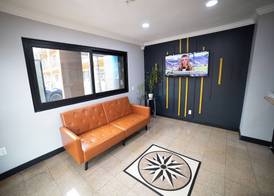 Express Inn & Suites 3