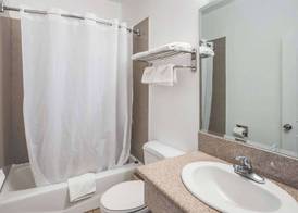 Rodeway Inn & Suites Pasadena 5
