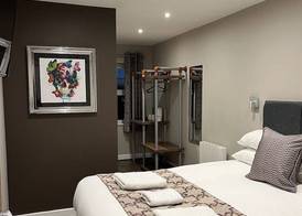 The Vine Hotel Chapel st Leonards 3