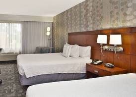 Courtyard by Marriott Gulfport Beachfront 5