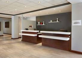 Courtyard by Marriott Ottawa Downtown 4