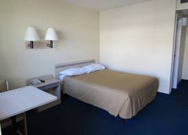 Econo Lodge Inn & Suites Yuma 5