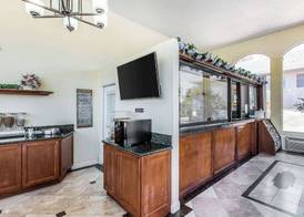 Rodeway Inn & Suites Canyon Lake-Menifee West 3