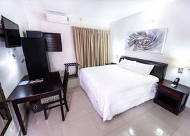 The George Hotel 4