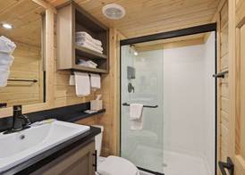 Luxury Tiny Home King Room 5