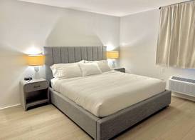 Wainscott Woods Retreat 3