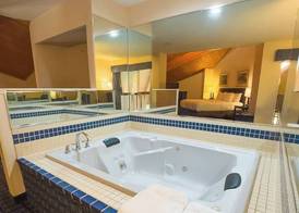 Baymont by Wyndham Howell/Brighton 5