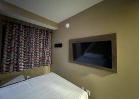 Moon Hotel Brooklyn 4