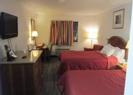 American Inn and Suites Ionia 4