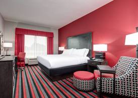 Holiday Inn & Suites LAFAYETTE NORTH by IHG 2