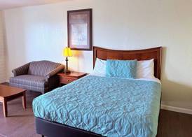 Champions Inn Del Rio Near Lake 4
