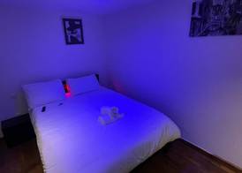 Calais Room 5