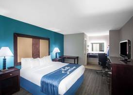 Days Inn by Wyndham Mobile I-65 5