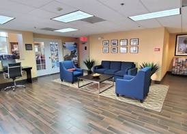 Comfort Inn & Suites Near Universal - N Hollywood - Burbank 2