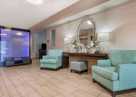Best Western Plus Oceanside Palms 2