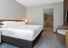 Holiday Inn Orlando International Drive by IHG 5