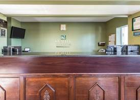 Quality Inn & Suites Macon North 4