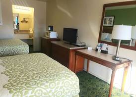 Days Inn by Wyndham Westley 5