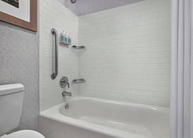 SpringHill Suites Chicago Downtown/River North 4
