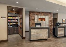 Courtyard by Marriott Portland Downtown/Waterfront 3
