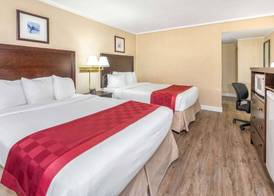 Ramada by Wyndham Coquitlam 4