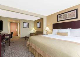 Wingate by Wyndham Dayton - Fairborn 4