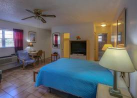 Richard's Motel Studios 2
