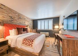 Hotel Lexen Newhall & Santa Clarita - Near Six Flags Magic Mountain 4