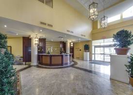 Monte Carlo Inn & Suites Downtown Markham 4