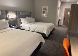 Holiday Inn Express & Suites ELYRIA by IHG 2