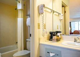 Americas Best Value Inn & Suites Melbourne 4