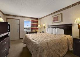 Days Inn by Wyndham Grantville 5