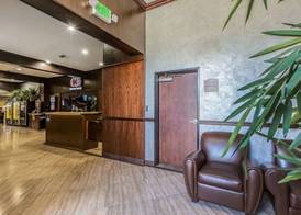 Econo Lodge Lake Elsinore Casino 3