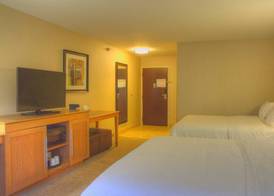 Wingate by Wyndham Steubenville 2