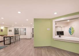 WoodSpring Suites Savannah Pooler 2