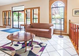 Super 8 by Wyndham Atchison 3